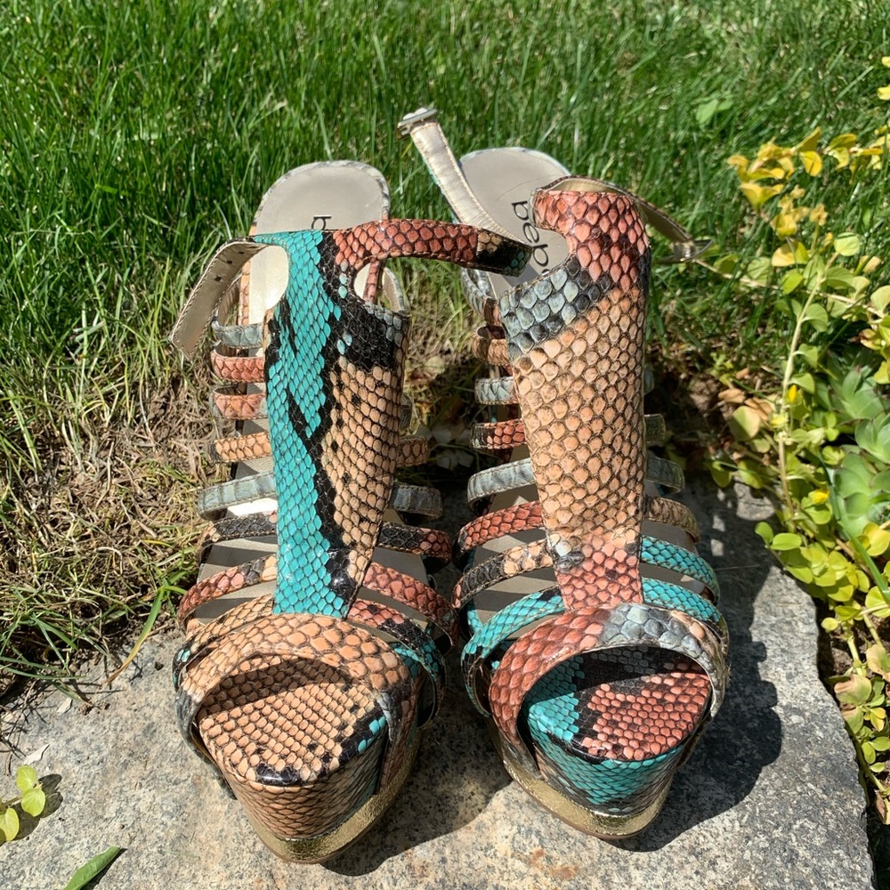 Bebe heels